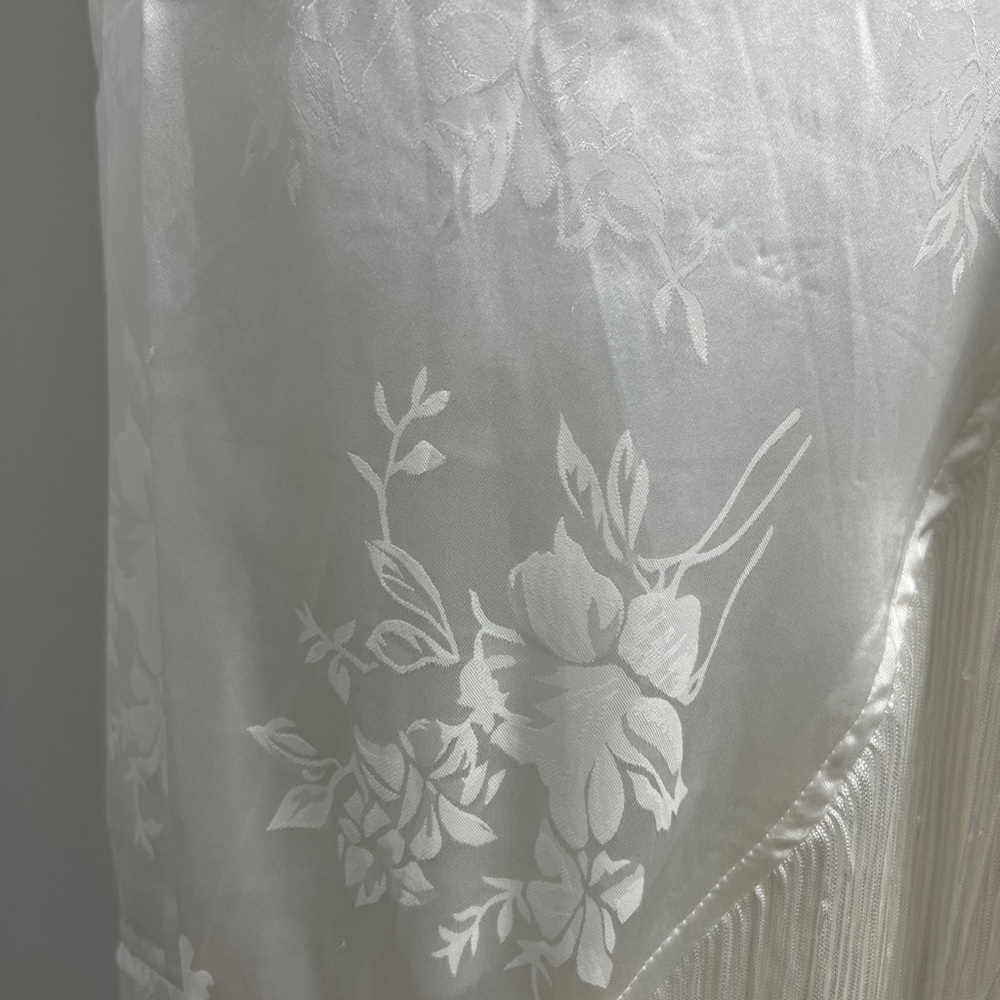 NEW Lulus Small On‎ the Dancefloor White Jacquard Fringe One-Shoulder Midi Dress - Picture 9 of 14
